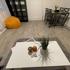 https://stunning-2-bedroom-on-tower-bridge.cambridgehotelsuk.com