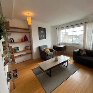 Apartment 2 Bed Flat In Heart Of Hackney, London