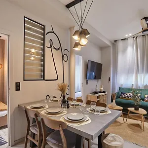 https://sublime-2-bedroom-flat-batignolle-montmartre.fr-paris.fr