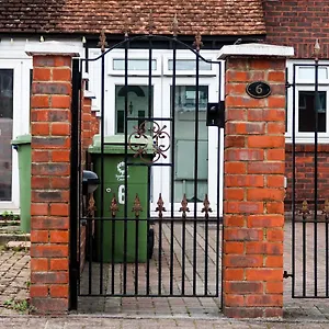 Apartment Cozy Double - Only, London