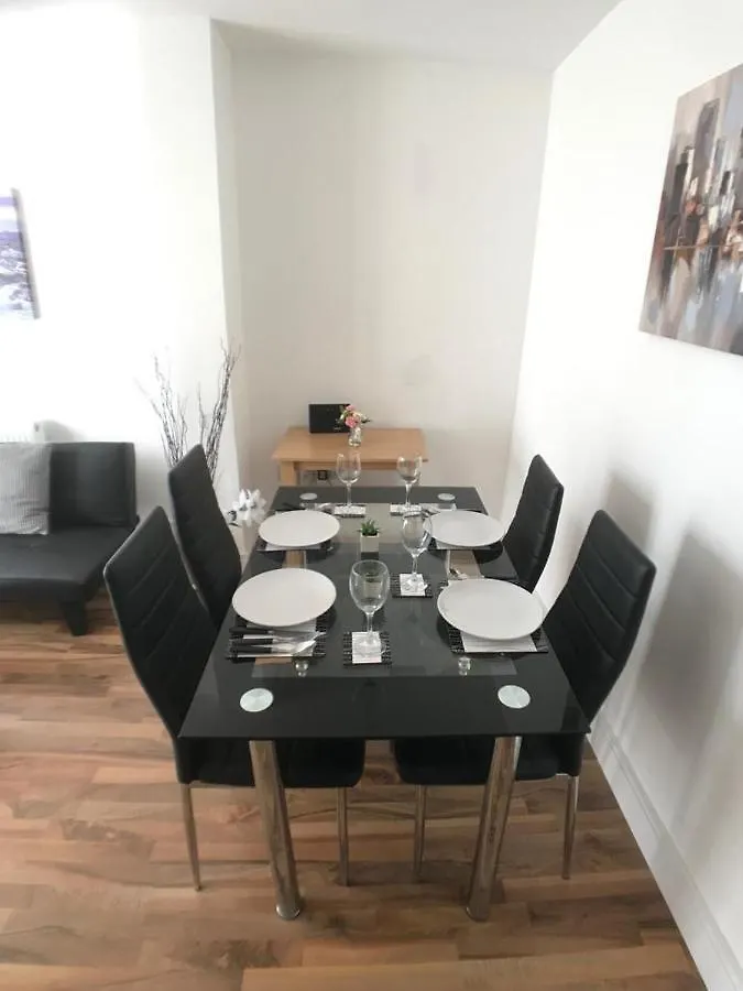 City Sparrow Apartment Pad -1 London